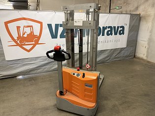 Ručně vedený vysokozdvižný vozík Still