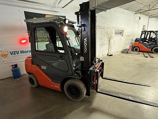 Vysokozdvižný vozík Toyota, 06-8FD25F