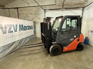 Vysokozdvižný vozík Toyota, 02-8FGF20, LPG