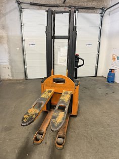 Elektrický ručně vedený vysokozdvižný vozík Still, EGV14