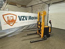 Ručně vedený vysokozdvižný vozík Jungheinrich EJC B14 Aku