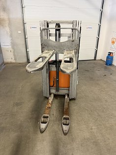 Ručně vedený vysokozdvižný vozík Still EXV12