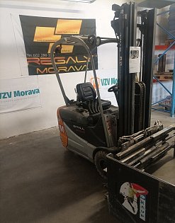 Elektrický vysokozdvižný vozík Still 50-15 s kleštěmi