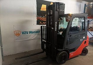 Vysokozdvižný vozík Toyota, 02-8FDF15