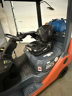 Vysokozdvižný vozík Toyota, 02-8FGKF20, LPG