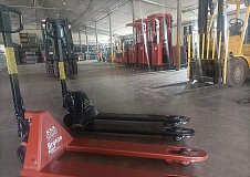 Ručně vedený paletový vozík Toyota Limited