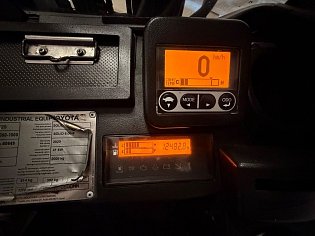 Vysokozdvižný vozík Toyota,  52-8FDF20