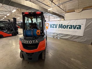 Vysokozdvižný vozík Toyota, 02-8FGF20