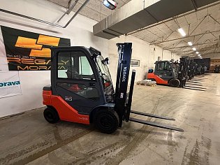 Vysokozdvižný vozík Toyota, 52-8FDF20, LPG