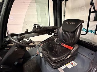 Vysokozdvižný vozík Toyota, 52-8FDF20
