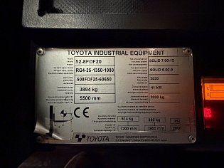Vysokozdvižný vozík Toyota, 52-8FDF20