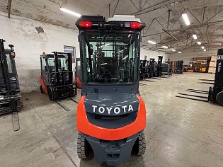 Vysokozdvižný vozík Toyota, 52-8FDF20