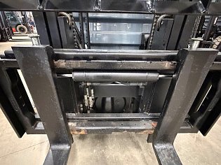 Vysokozdvižný vozík Toyota, 42-8FDF15