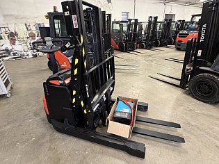 Ruční vysokozdvižný vozík Toyota, SWE120XR